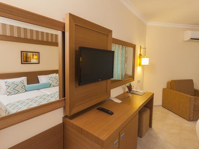 Iz Flower Side Beach 189313