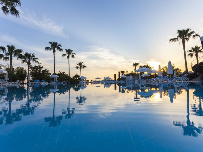 Iz Flower Side Beach 189331