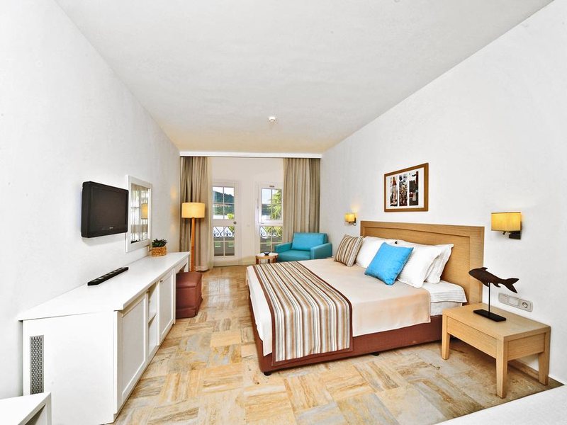 Izer Hotel Beach Club 186118