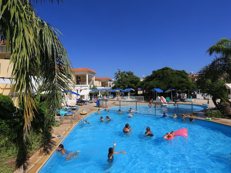 Jacaranda Hotel Apartments 205947