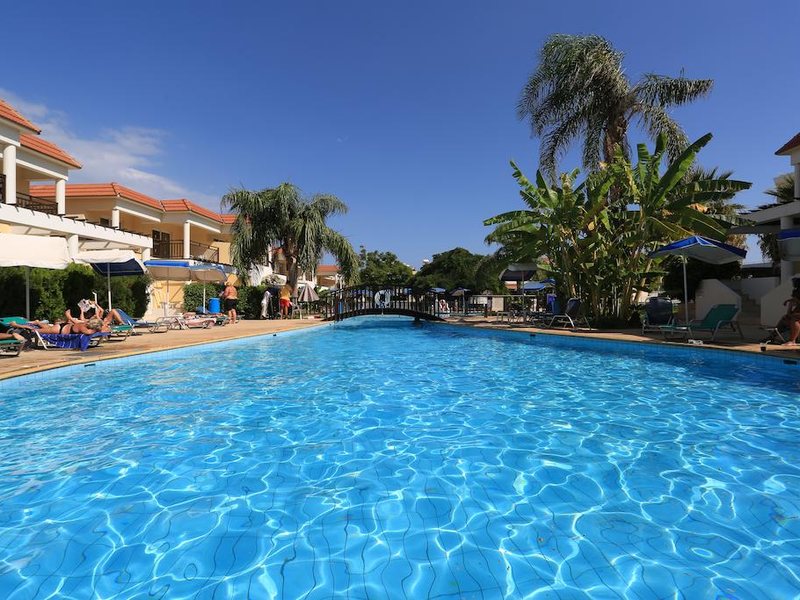 Jacaranda Hotel Apartments 205962