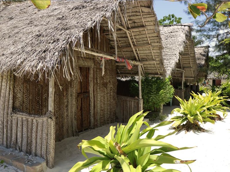Jambo Beach Bungalows 200075