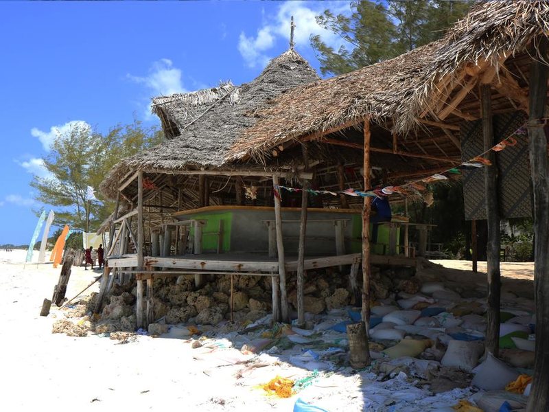 Jambo Beach Bungalows 200078