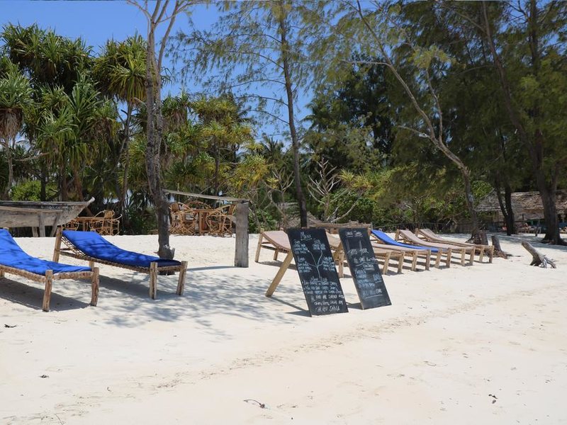 Jambo Beach Bungalows 200080