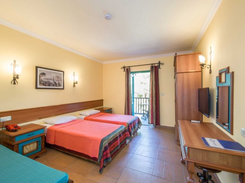 Jasmin Beach Resort 92613