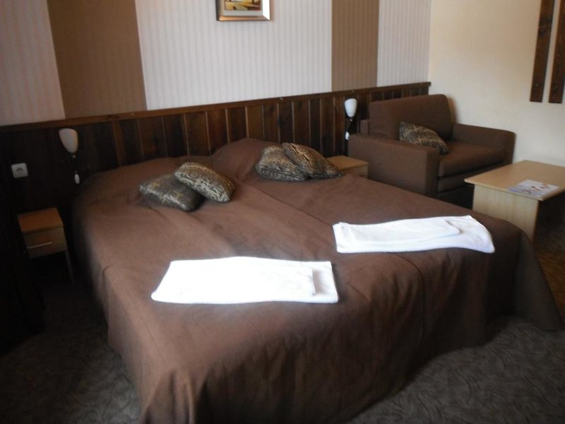 Jik Family Hotel 319358