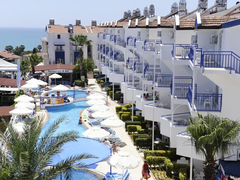 Joker Side Hill Suite Hotel 276362