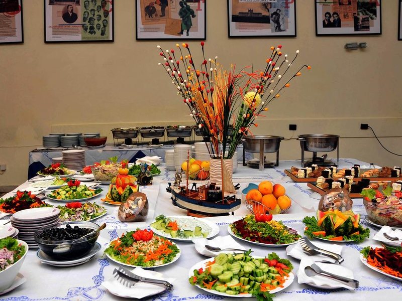 Journalist-Botanical Garden  162739