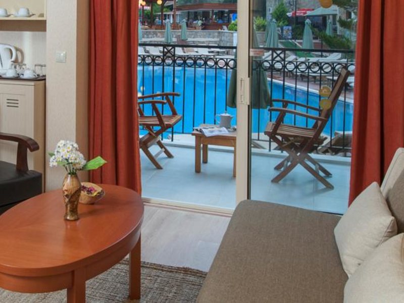 Julian Forest Suites 65444