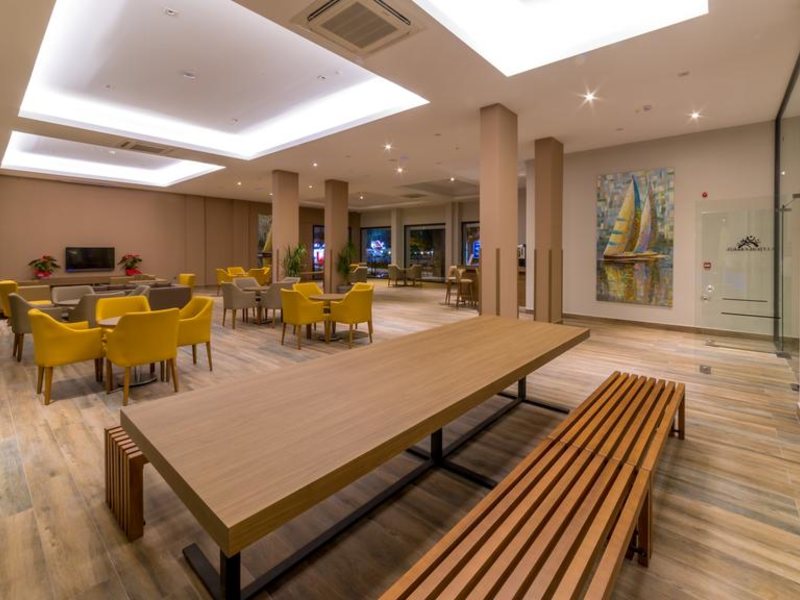 Julian Marmaris 189878