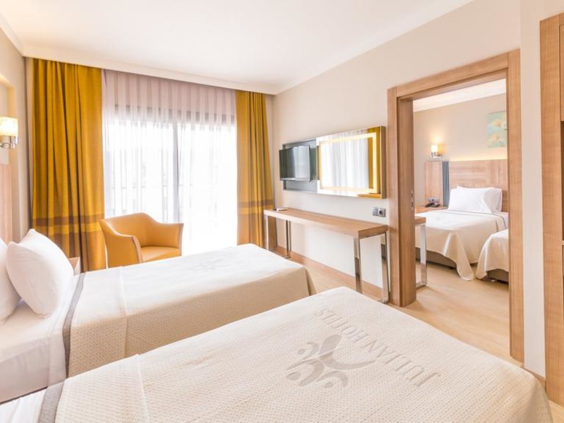 Julian Marmaris 189886