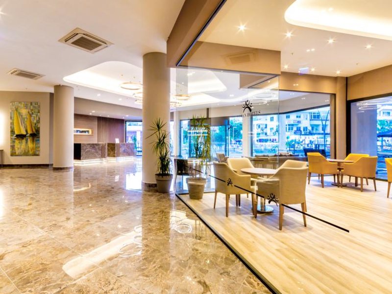 Julian Marmaris 189892