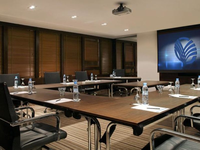 Jumeira Rotana Hotel 47343