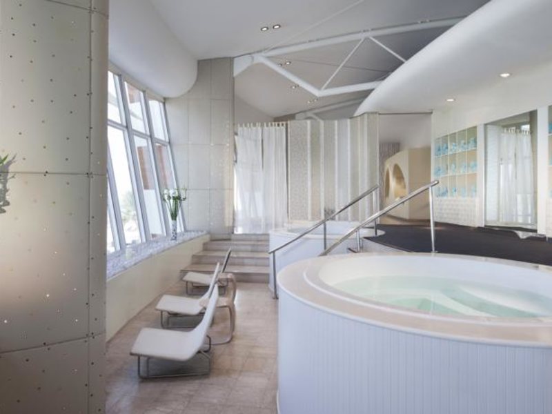 Jumeirah Beach Hotel 47399