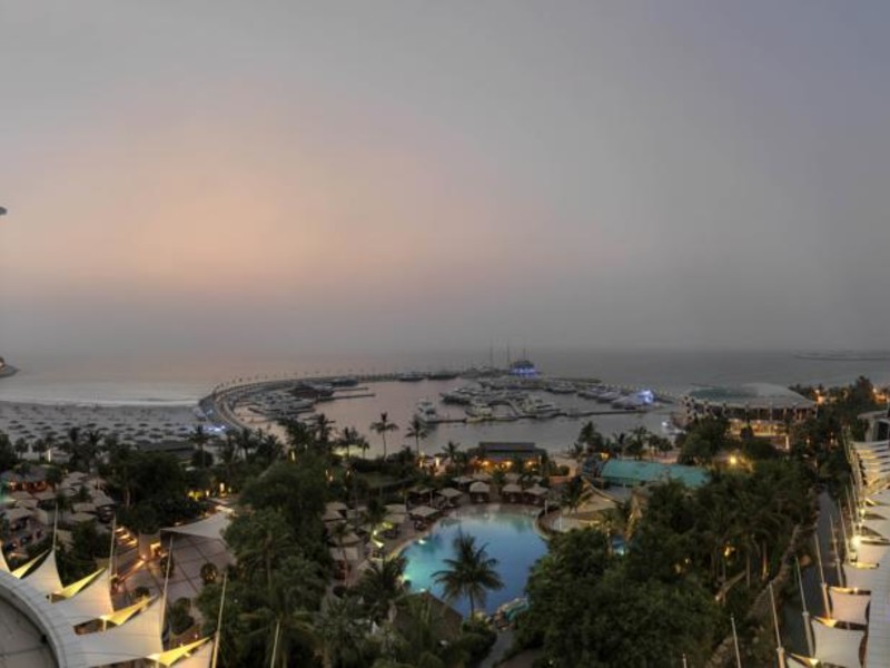 Jumeirah Beach Hotel 47400