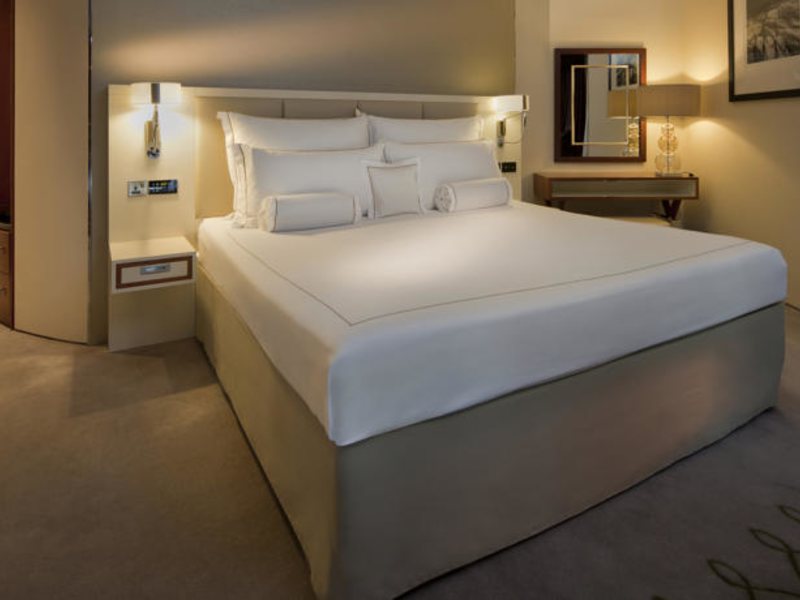 Jumeirah Emirates Towers 47464