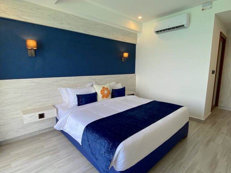 Kaani Palm Beach 325036