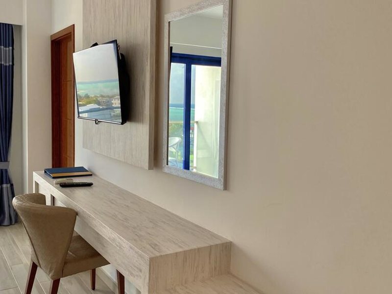 Kaani Palm Beach 325037