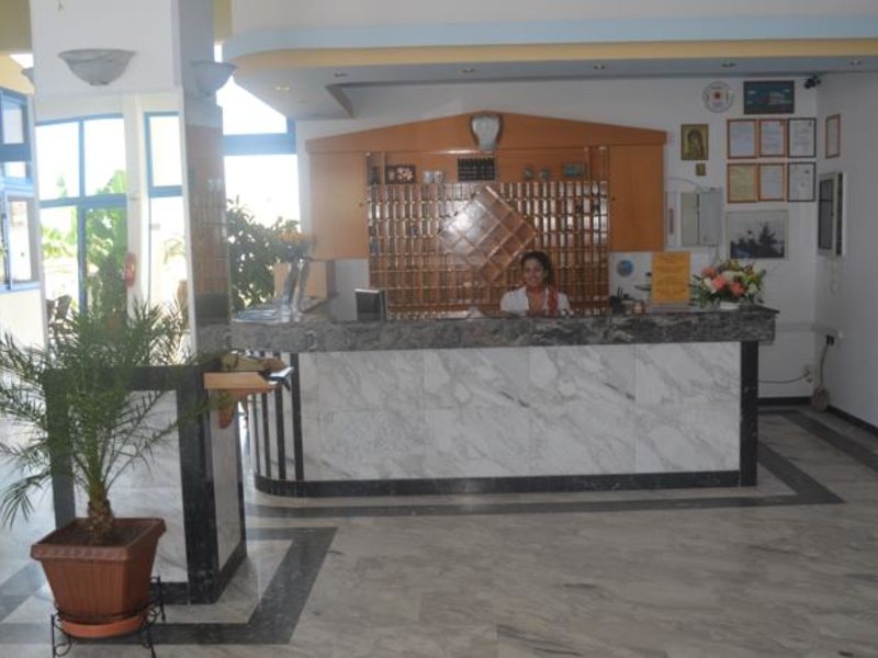 Kamari Beach Hotel 84035