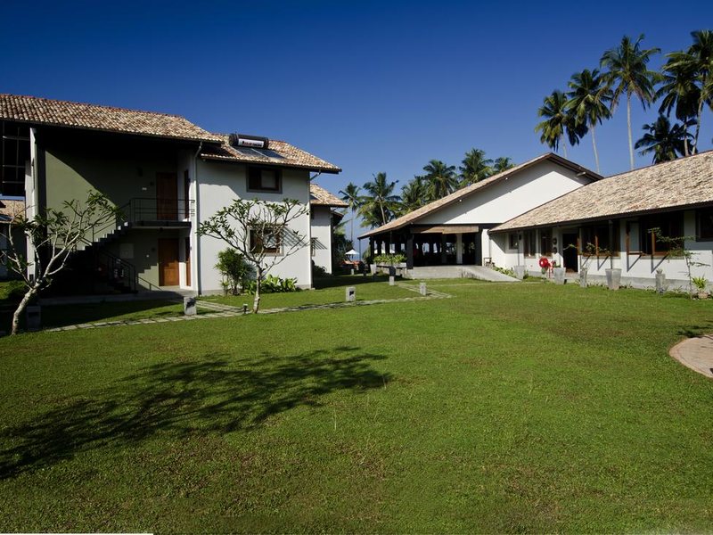 Kamili Beach Villa 110138