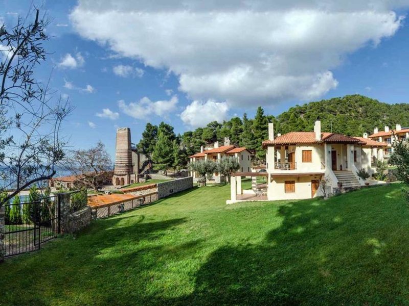 Kaminos Resort 259588