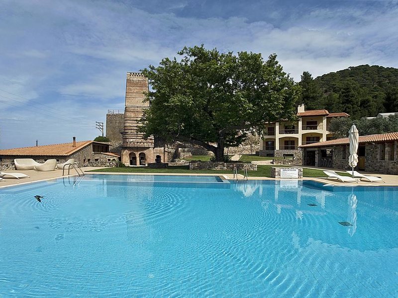 Kaminos Resort 259601