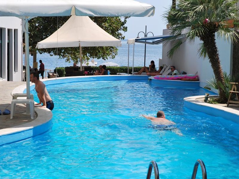 Kanelli Beach Hotel  284158