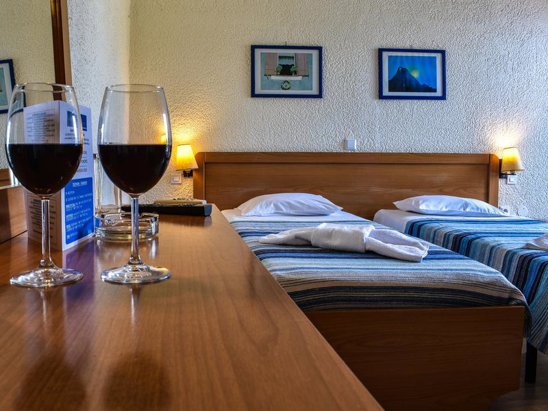 Kanelli Beach Hotel  284167