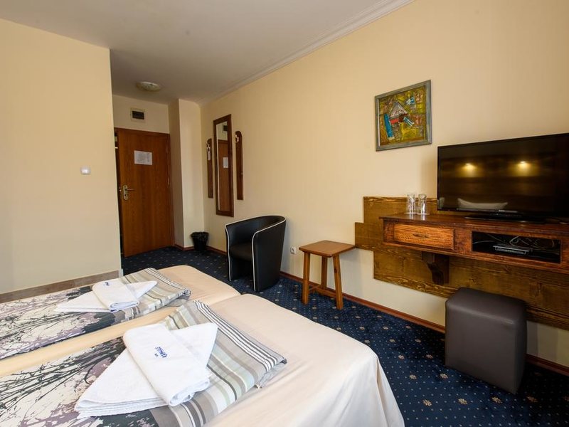 Kap House Family Hotel  311471