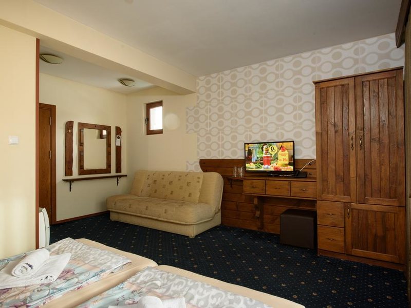 Kap House Family Hotel  311478