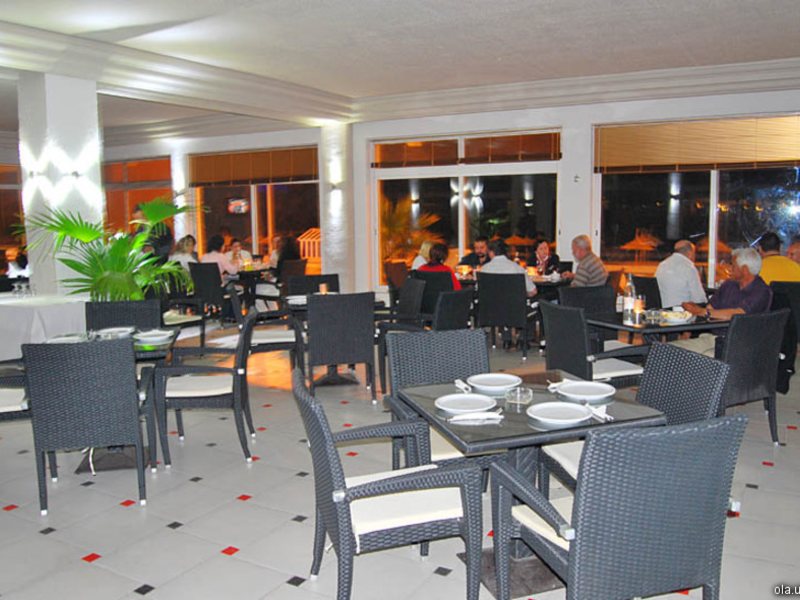 Karawan Hotel 15825