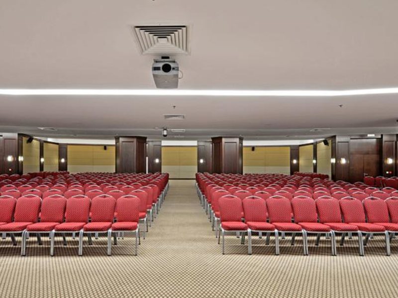 Karinna Hotel Convention & Sра 161121