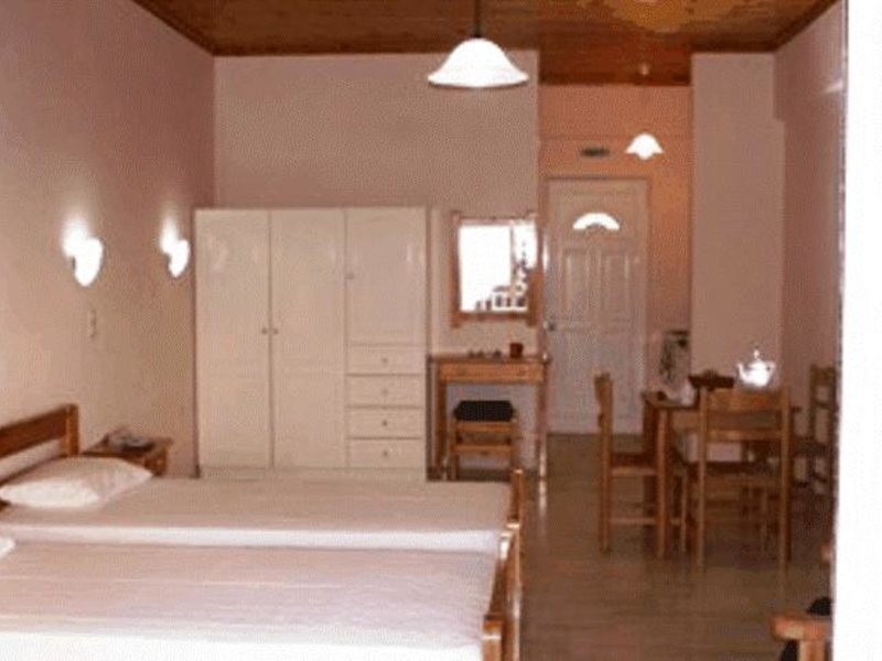 Kastro Beach Hotel 284168