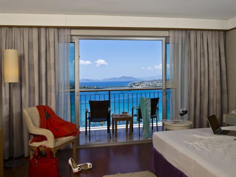 Kefaluka Resort 61100