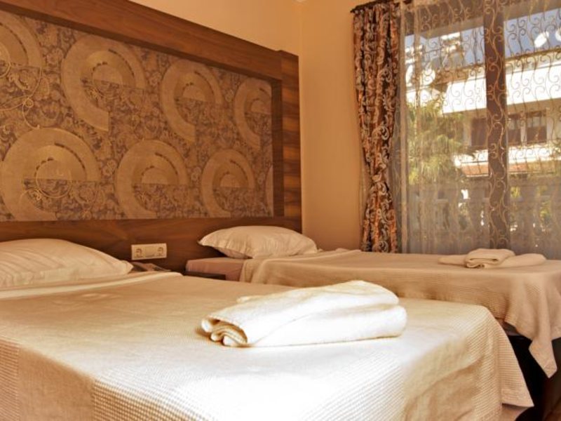 Kemper Dinara Hotel  55430