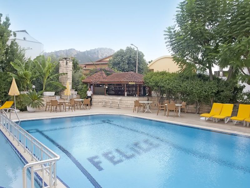 Kemper Felice Hotel  55575