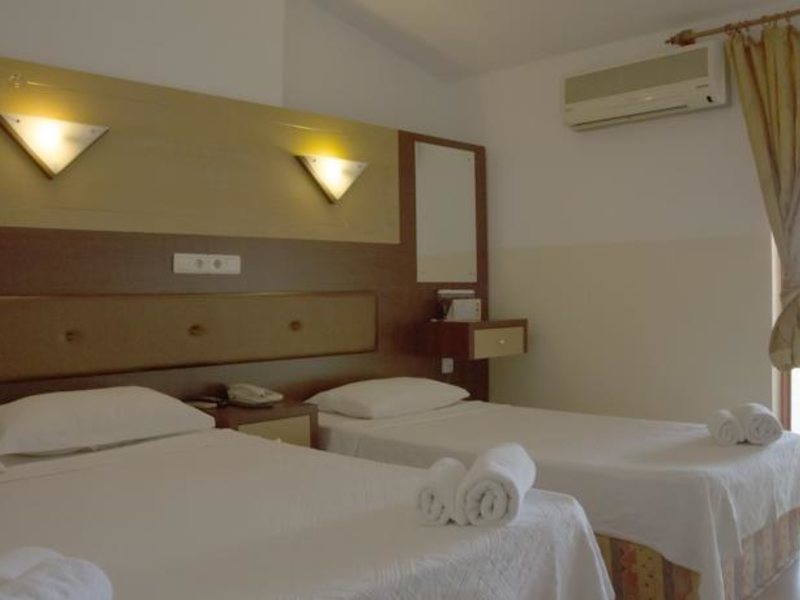 Kemper Wasserman Hotel  62013