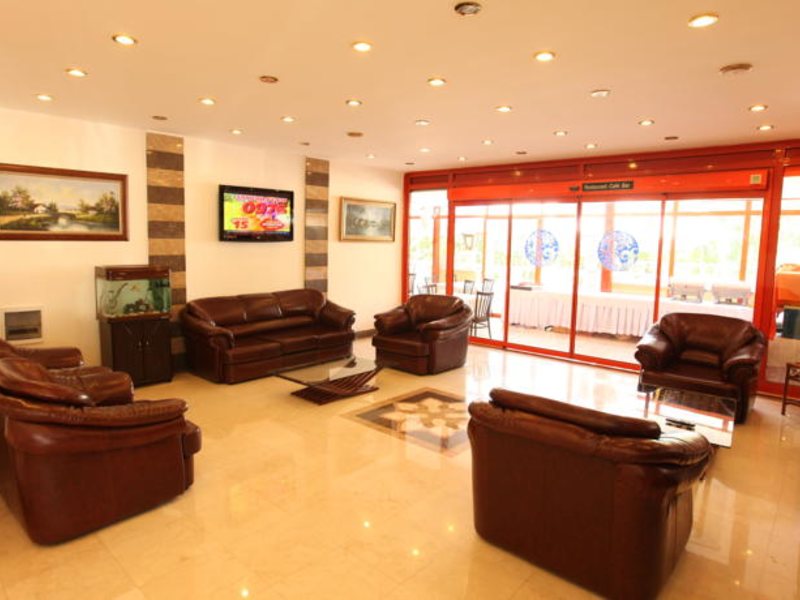 Kemper Wasserman Hotel  62022