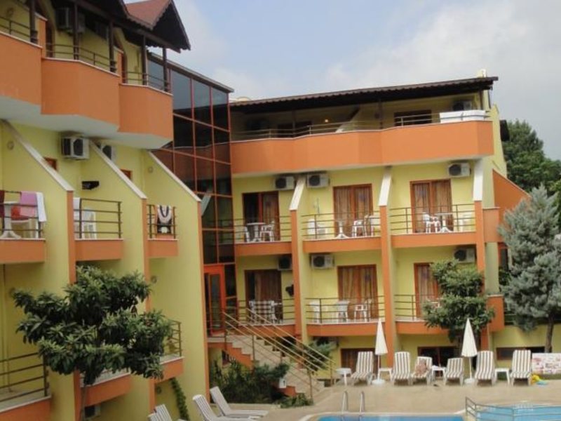 Kemper Wasserman Hotel  62027