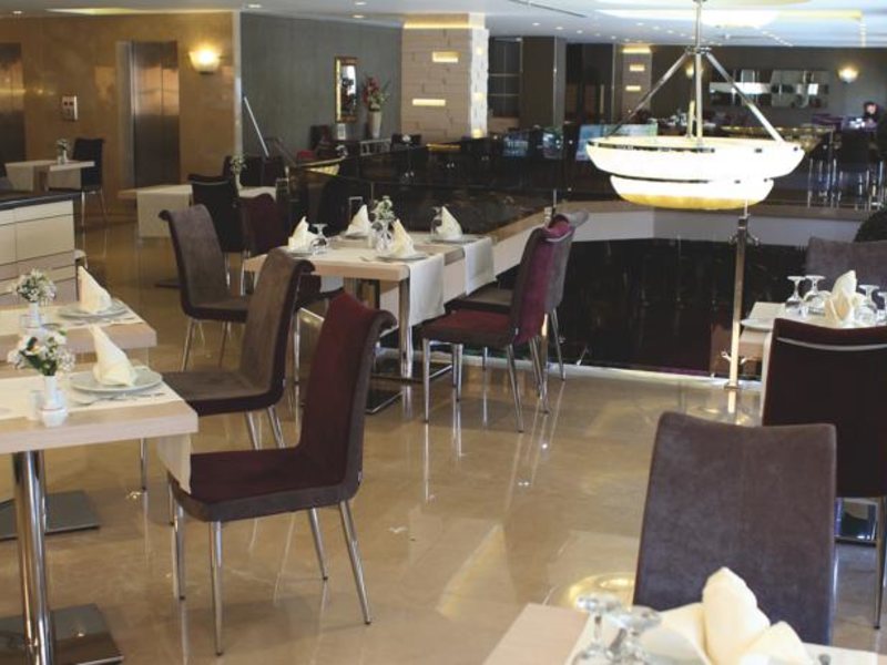 Kent Hotel 93002