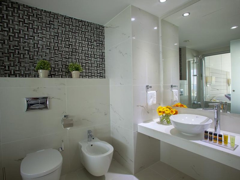 King Evelthon Beach Hotel & Resort 291070