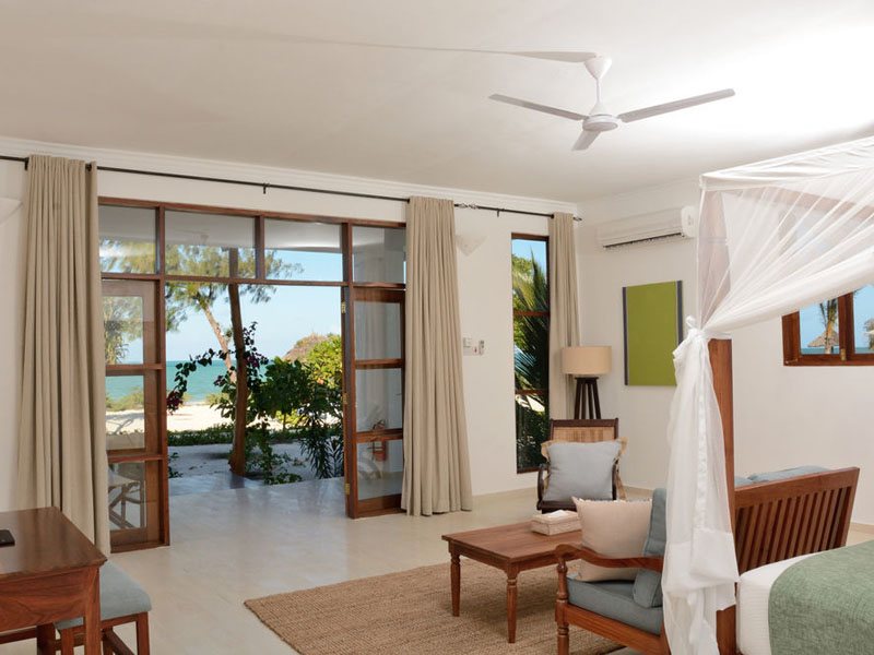 Kisiwa On the Beach  200454