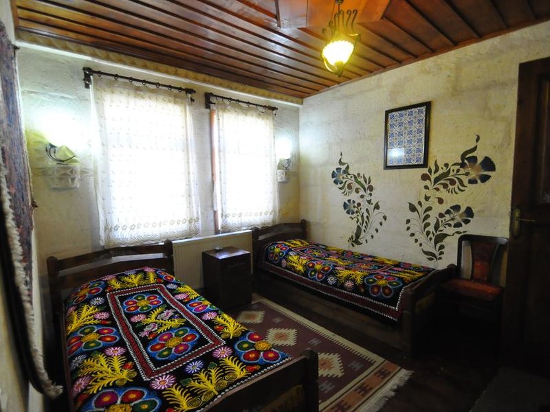 Kismet Cave House 304483