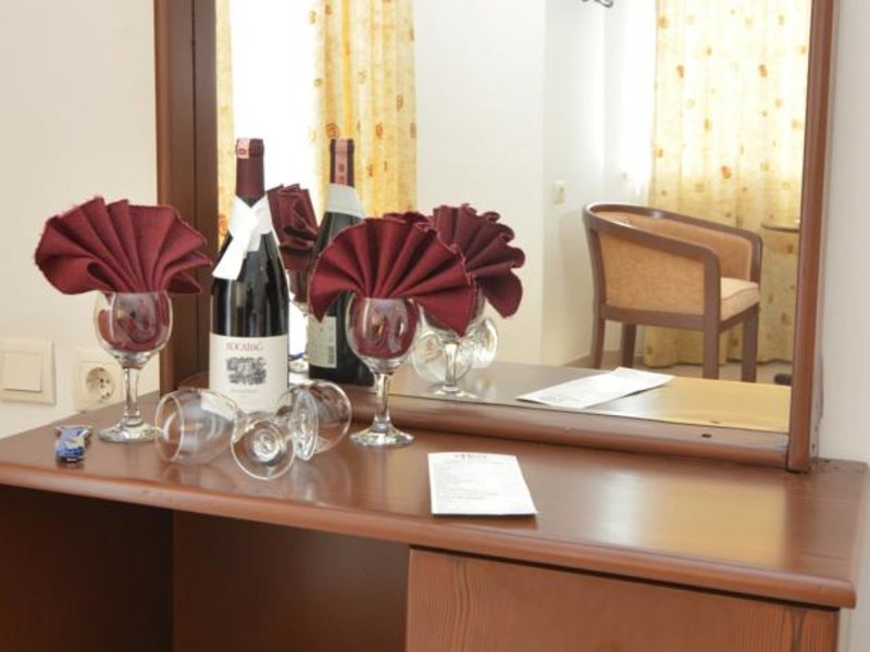 Kleopatra Arsi Hotel 61649