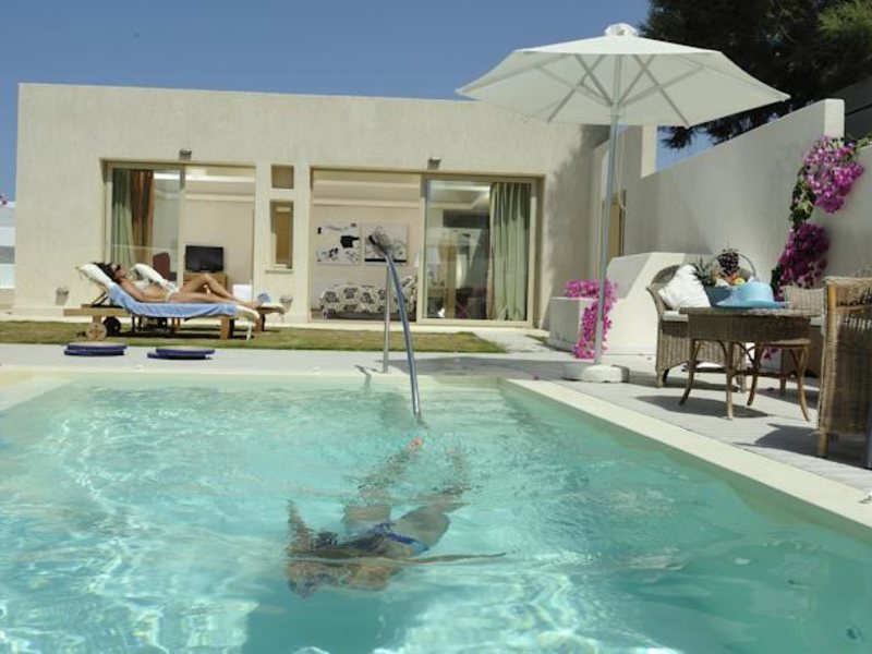Knossos Beach Bungalows & Suites 98611