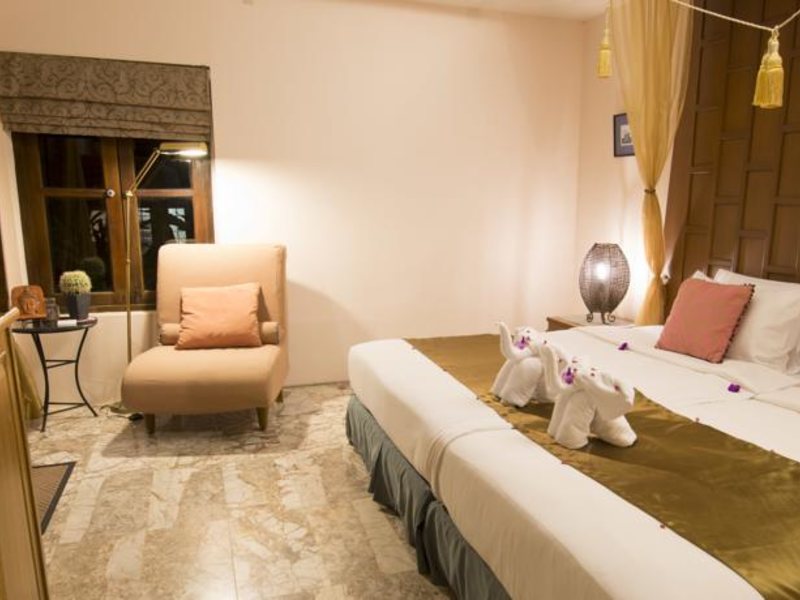 Koh Chang Cliff Beach Resort 153380