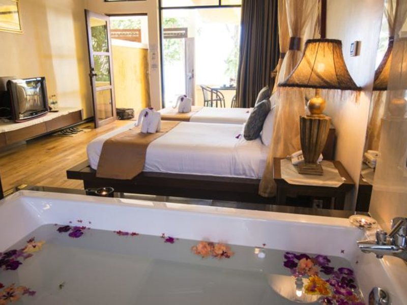 Koh Chang Cliff Beach Resort 153385