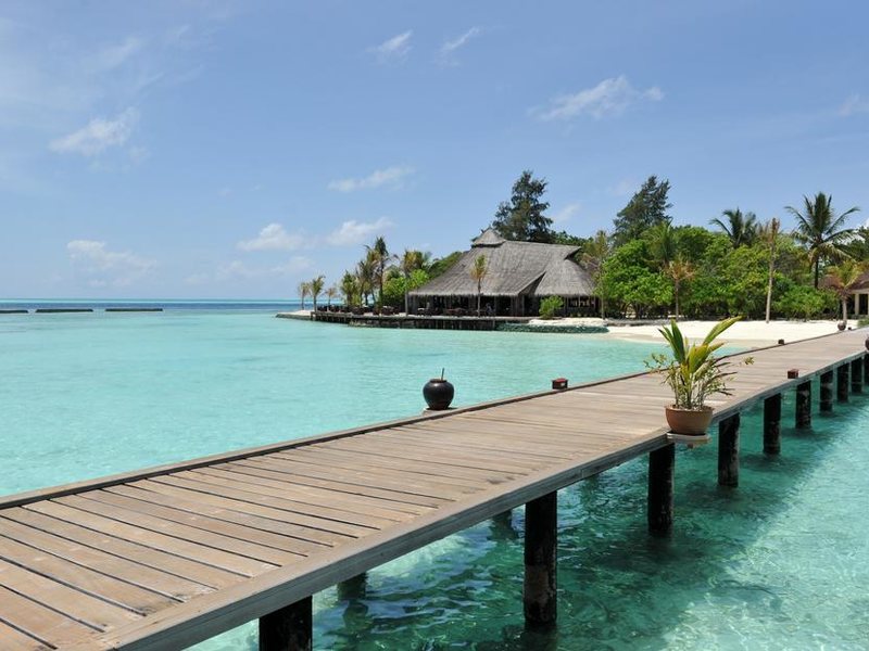 Komandoo Island Resort & Spa  228138