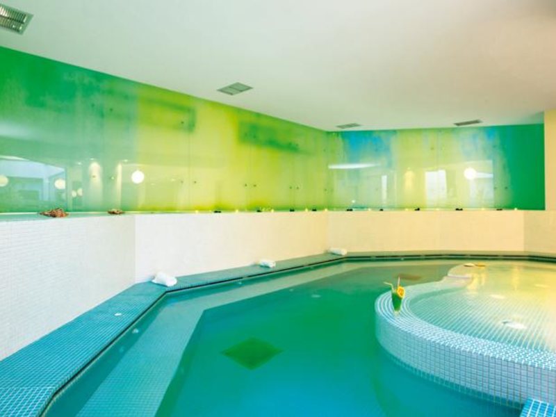 Kresten Palace 82531