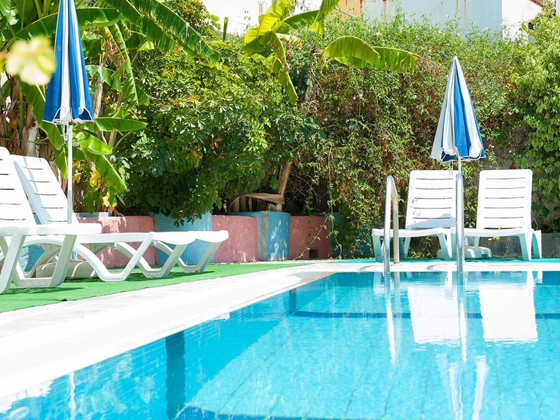 Krinas Aparthotel 306128